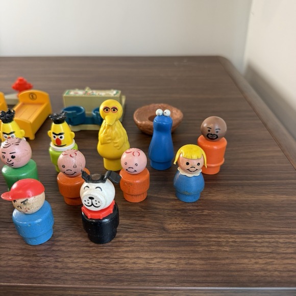 VTG Fisher Price Sesame Street Toys Little People Play Family Lot Wood Muppets - Picture 2 of 12
